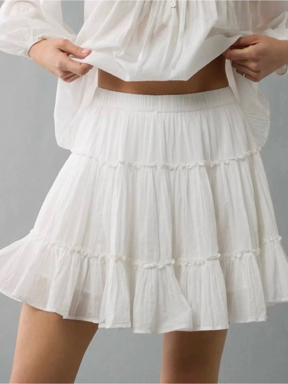 NWOT American Eagle High Waisted Tiered Ruffle Mini Skirt